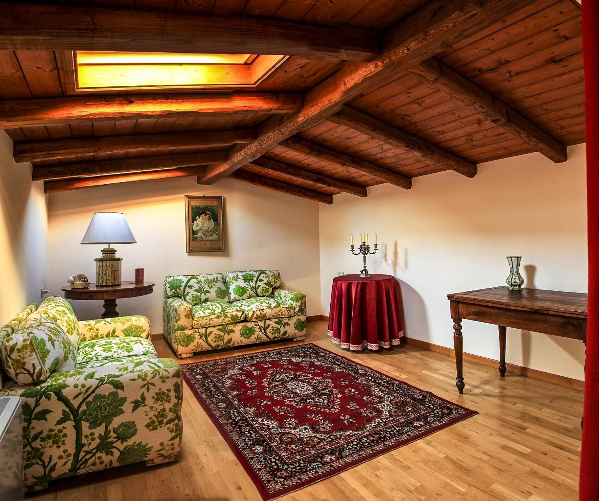 Corte Cristina & Suites Quartucciu Bagian luar foto